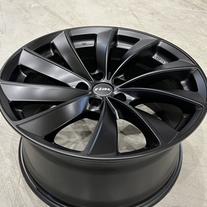 Kuva tuotteesta Rial Lugano Racing Black