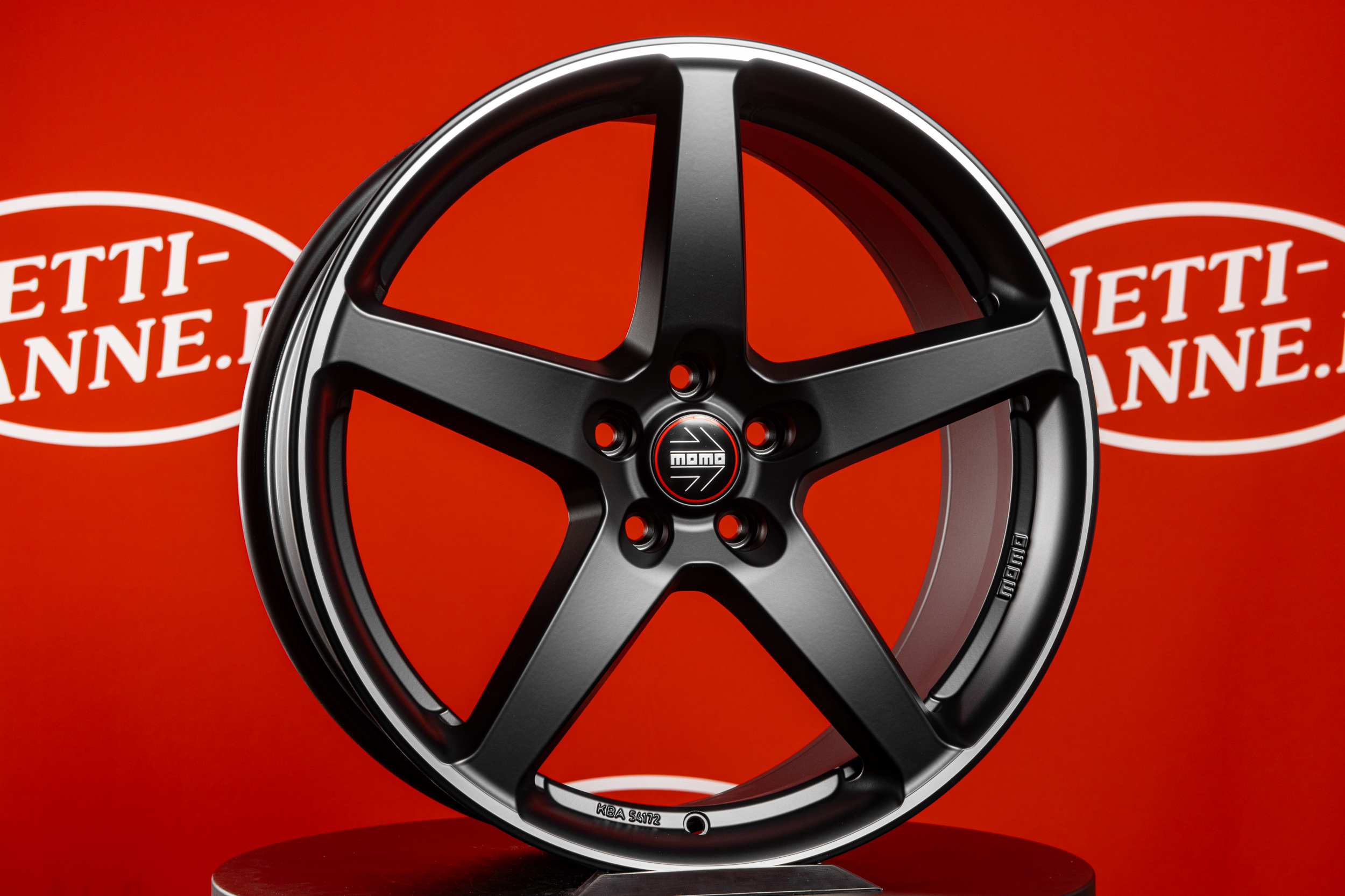 MOMO FIVE SATIN BLACK POLISHED Alumiinivanteet 8.5x20