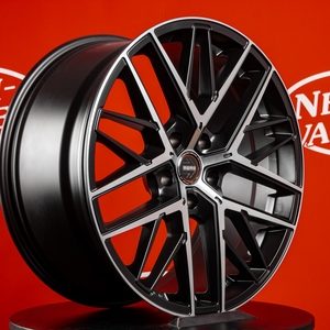 Kuva tuotteesta Momo Rfx-01