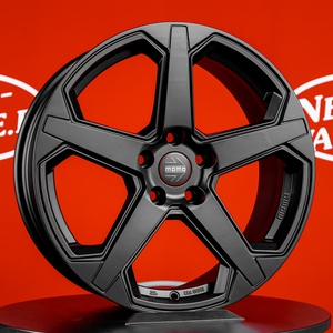 Kuva tuotteesta Momo Star Evo Matt Black