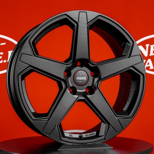 Kuva tuotteesta Momo Star Evo Matt Black