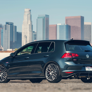 Kuva tuotteesta Momo Revenge Matt Anthracite