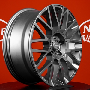 Kuva tuotteesta Momo Revenge