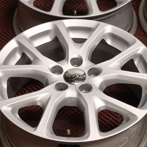 Kuva tuotteesta Alkuperäinen Jeep Cherokee