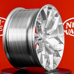 Kuva tuotteesta Forzza Titan Brushed Aluminium