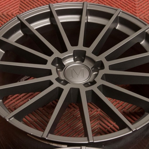 Kuva tuotteesta Mandrus Stirling Gunmetal