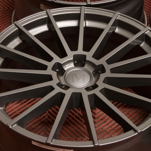 Kuva tuotteesta Mandrus Stirling Gunmetal