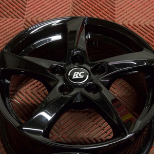 Kuva tuotteesta Brock Rc30 Shiny Black