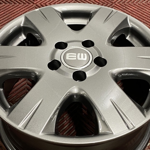 Kuva tuotteesta Elit Wheels Ej03