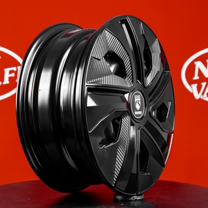 Kuva tuotteesta Momo Reds Wheel Cover Pölykapselit 15&#34; Glossy Black Carbon Texture