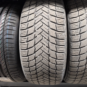 Kuva tuotteesta Michelin X-Ice Snow Suv