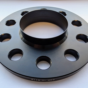 Kuva tuotteesta Space.r Spacer 10mm 5x112 66.6 Musta