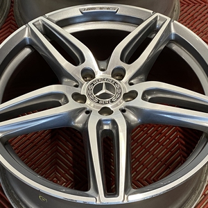 Kuva tuotteesta Alkuperäinen Mercedes Benz Amg