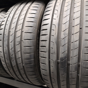 Kuva tuotteesta Continental Premiumcontact™ 7