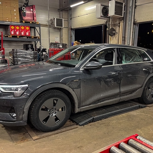 Kuva tuotteesta Alkuperäinen Audi E-Tron