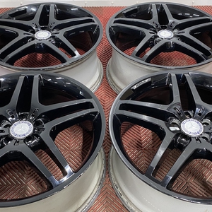 Kuva tuotteesta Alkuperäinen Mercedes Benz Amg