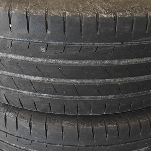 Kuva tuotteesta Continental Premium Contact 7