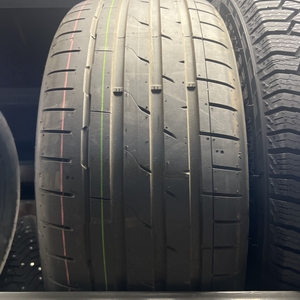Kuva tuotteesta Hankook Ventus S1