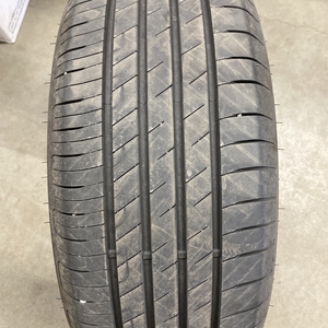 Kuva tuotteesta Goodyear Efficientgrip Performance
