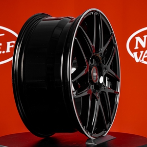 Kuva tuotteesta Momo Competizione Super Glossy Black Polished