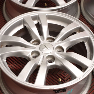 Kuva tuotteesta Alkuperäinen Mitsubishi Outlander