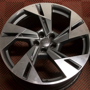 Kuva tuotteesta Alkuperäinen Audi