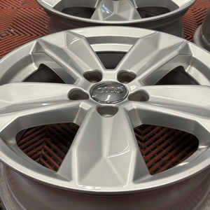 Kuva tuotteesta Alkuperäinen Audi