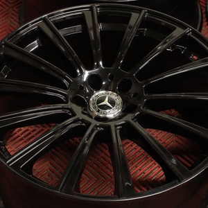 Kuva tuotteesta Avus Ac-M07 Gloss Black