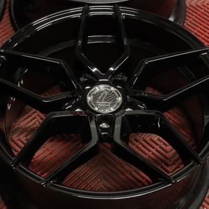 Kuva tuotteesta Lenso Conquista Corsa Bk Gloss Black