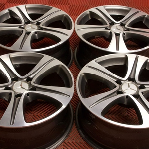 Kuva tuotteesta Alkuperäinen Mercedes Benz