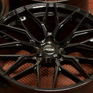 Kuva tuotteesta Venue Vs10 Gloss Black