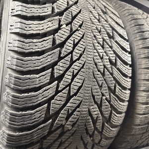 Kuva tuotteesta Nokian Hakkapeliitta R3