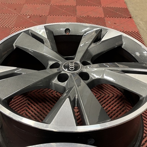 Kuva tuotteesta Alkuperäinen Audi