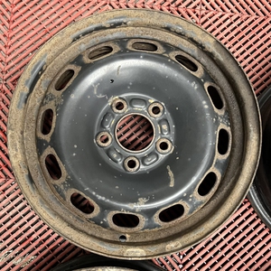 Kuva tuotteesta Peltivanteet Ford