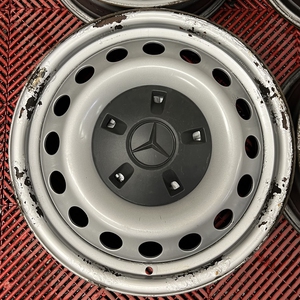 Kuva tuotteesta Peltivanteet Mercedes Benz