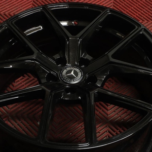 Kuva tuotteesta Momo Rf-01 Stardust Glossy Black