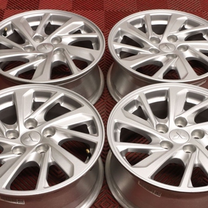 Kuva tuotteesta Alkuperäinen Mitsubishi Outlander