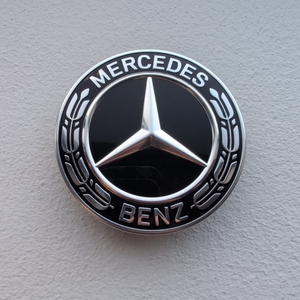 Kuva tuotteesta Alkuperäinen Mercedes Benz Oem Musta Pohja Tekstillä