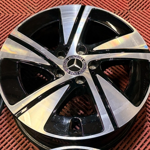 Kuva tuotteesta Alkuperäinen Mercedes Benz