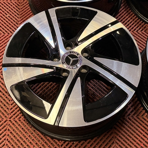 Kuva tuotteesta Alkuperäinen Mercedes Benz