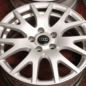 Kuva tuotteesta Alkuperäinen Audi