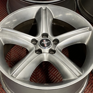 Kuva tuotteesta Alkuperäinen Mustang