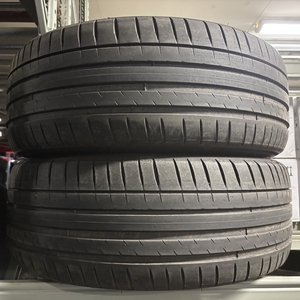 Kuva tuotteesta Michelin Pilot Sport 4 Nf0