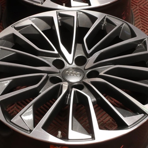 Kuva tuotteesta Alkuperäinen Audi A6