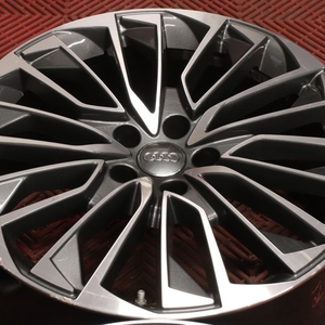 Kuva tuotteesta Alkuperäinen Audi A6