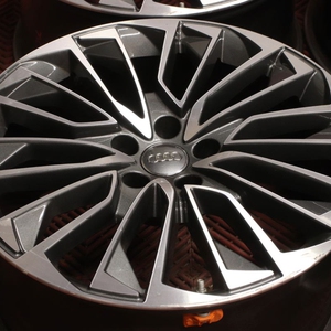 Kuva tuotteesta Alkuperäinen Audi A6