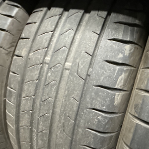 Kuva tuotteesta Continental Premiumcontact™ 7