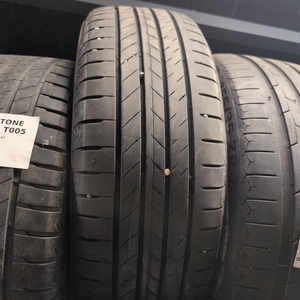 Kuva tuotteesta Bridgestone Alenza 001