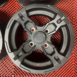 Kuva tuotteesta Mönkijän Vanteet Cf Moto