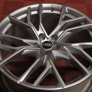 Kuva tuotteesta Alkuperäinen Audi